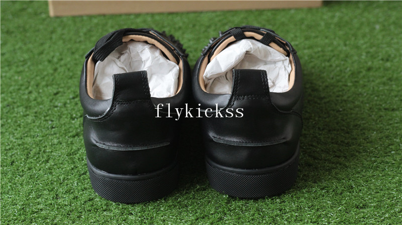 Super High End Christian Louboutin Flat Sneaker Low Top Black Leather